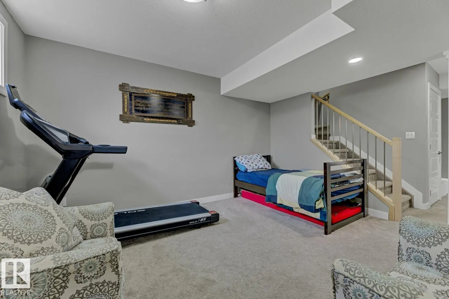 618 40 ST SW