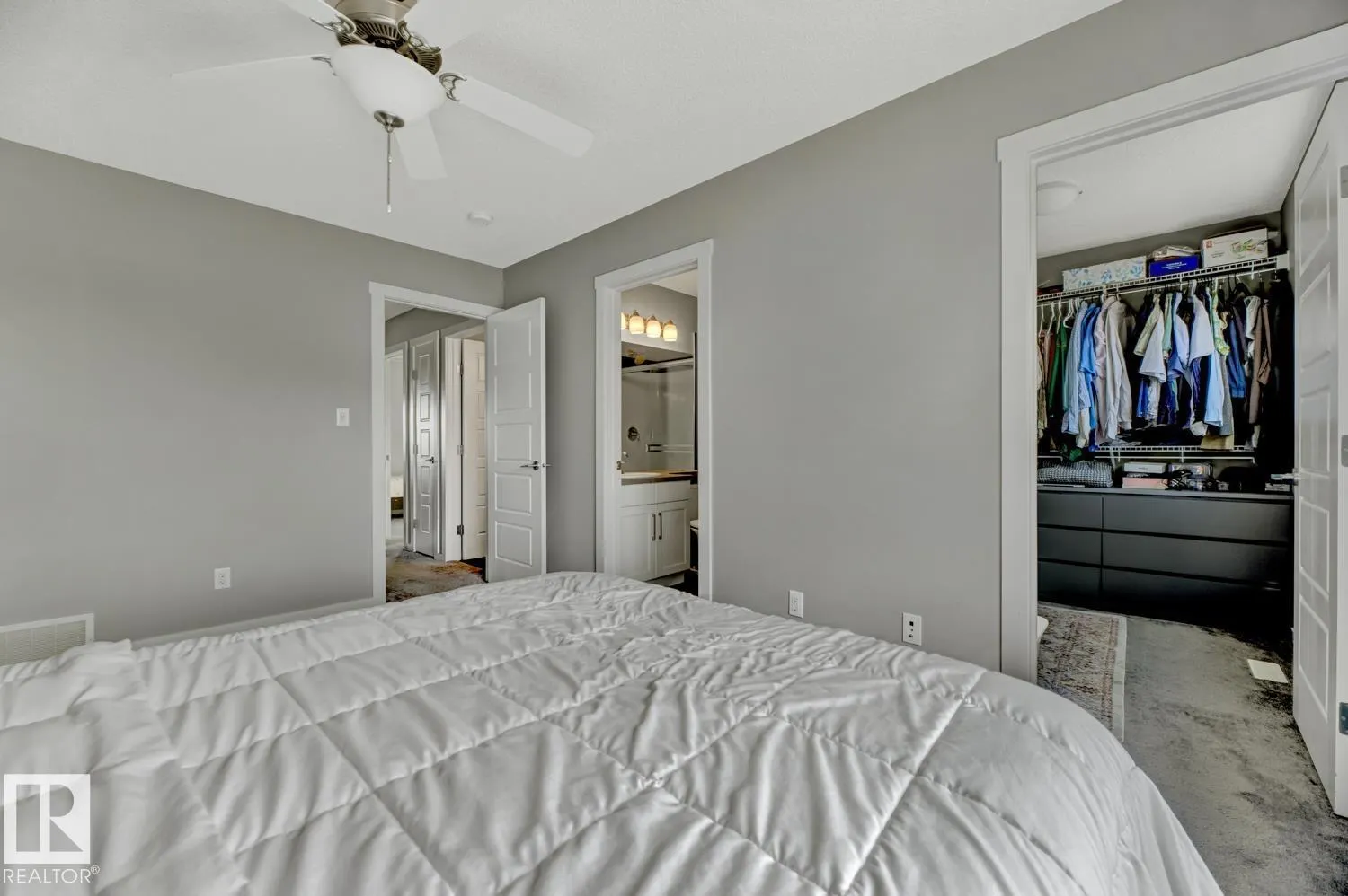 618 40 ST SW