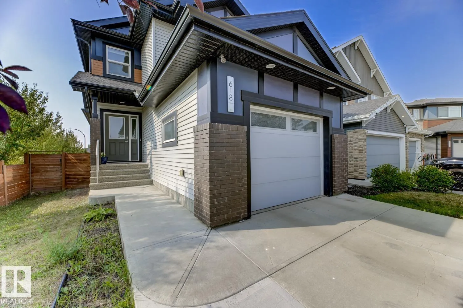 618 40 ST SW