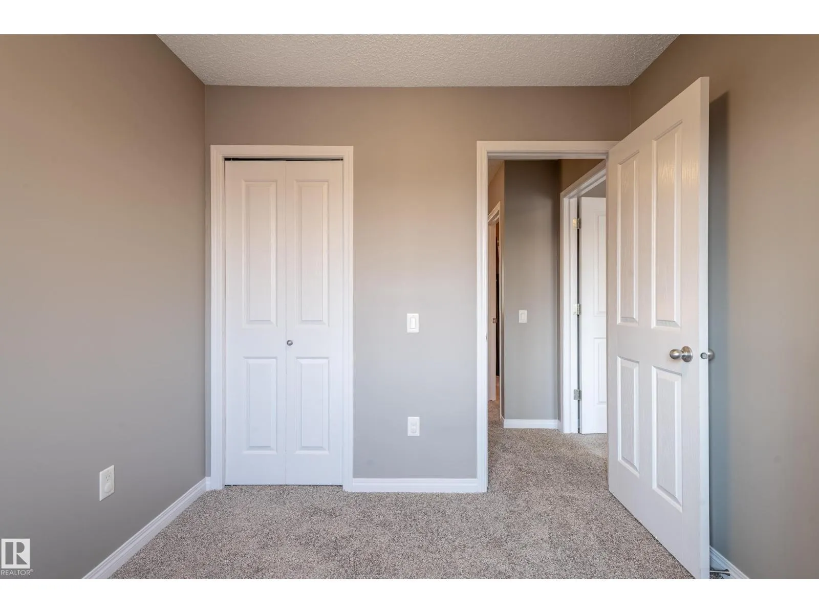 #27 4050 Savaryn Drive SW