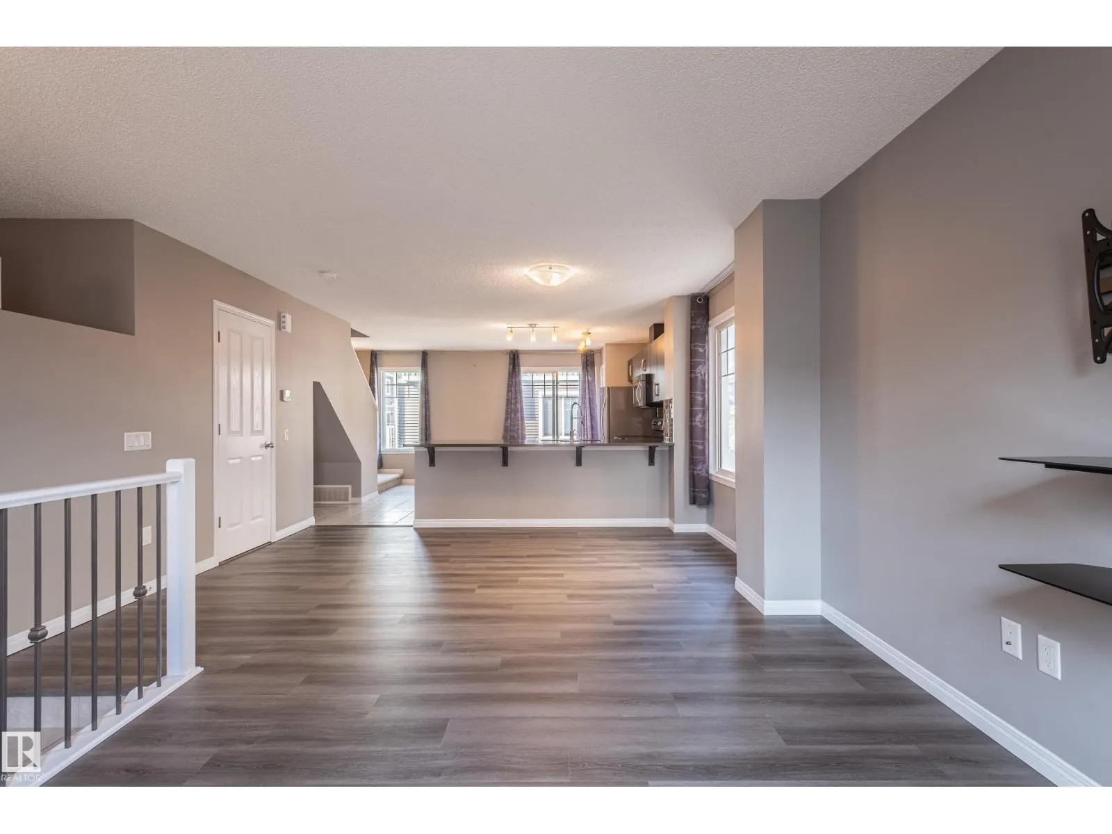 #27 4050 Savaryn Drive SW
