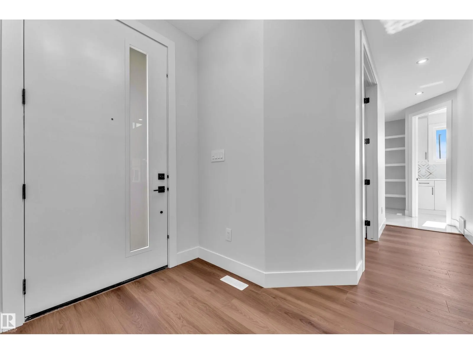 6216 18 ST
