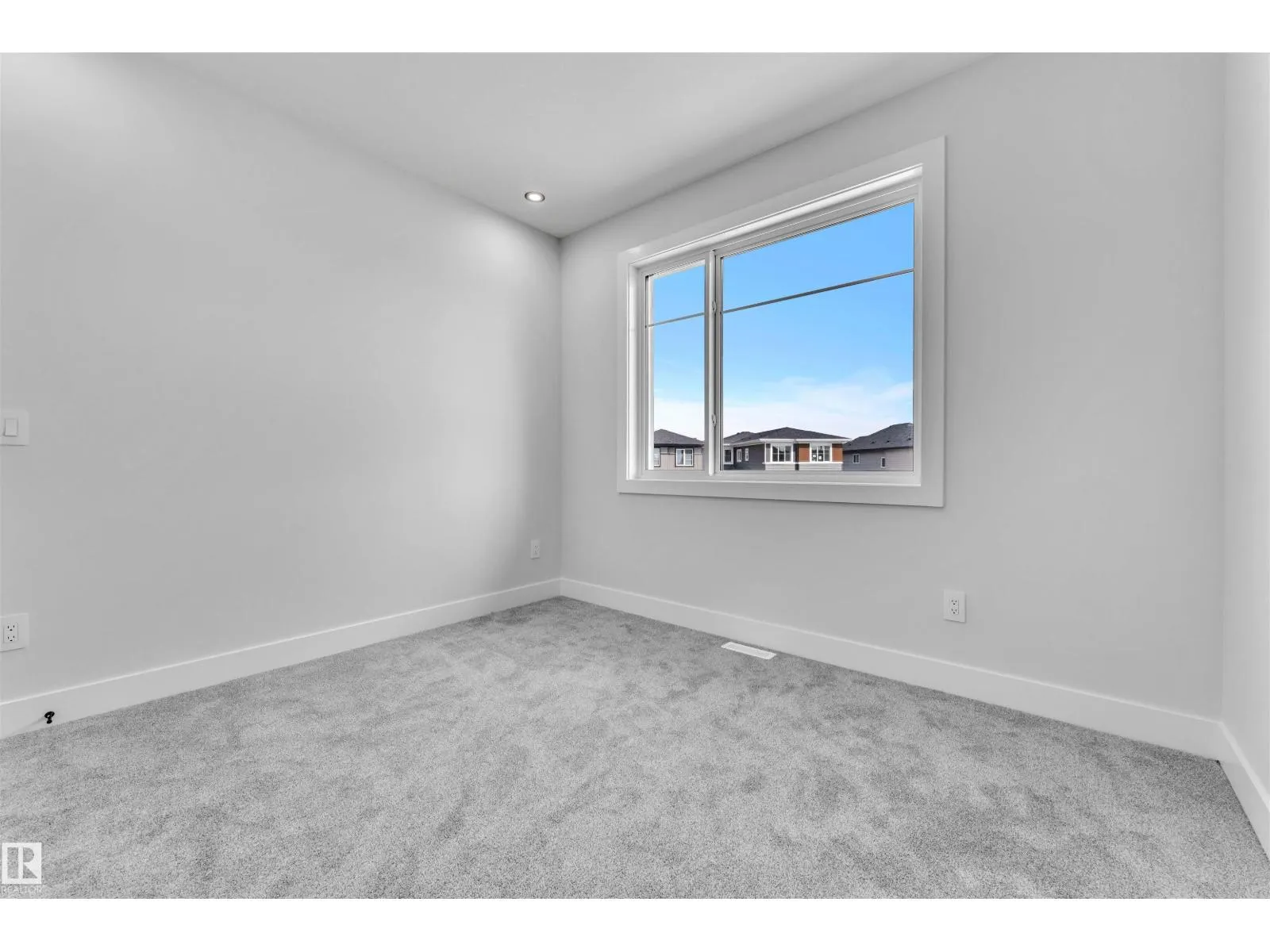 6216 18 ST
