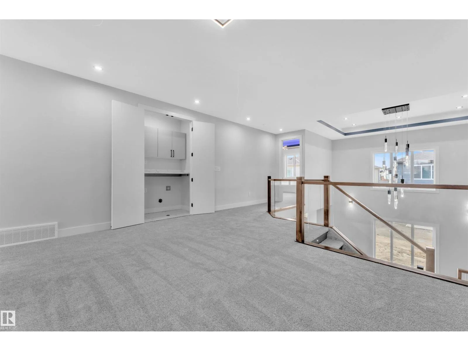 6216 18 ST