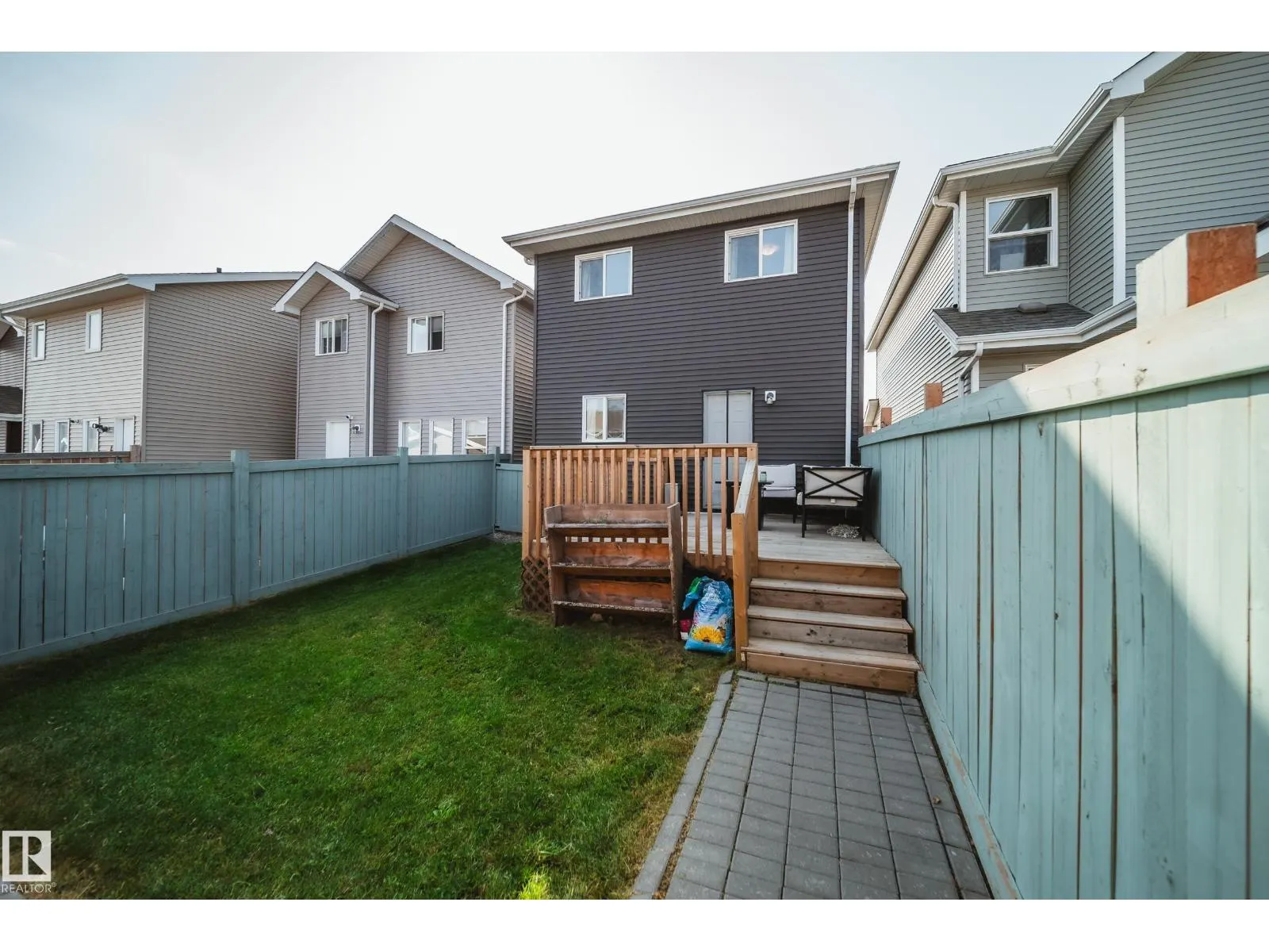16728 15 AV SW