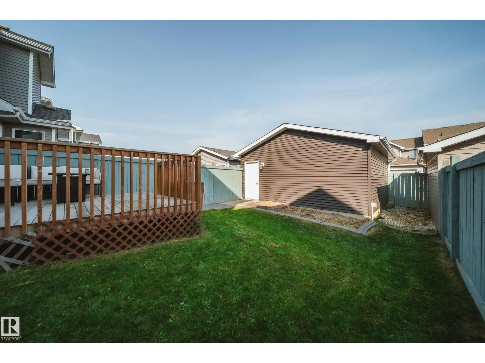 16728 15 AV SW