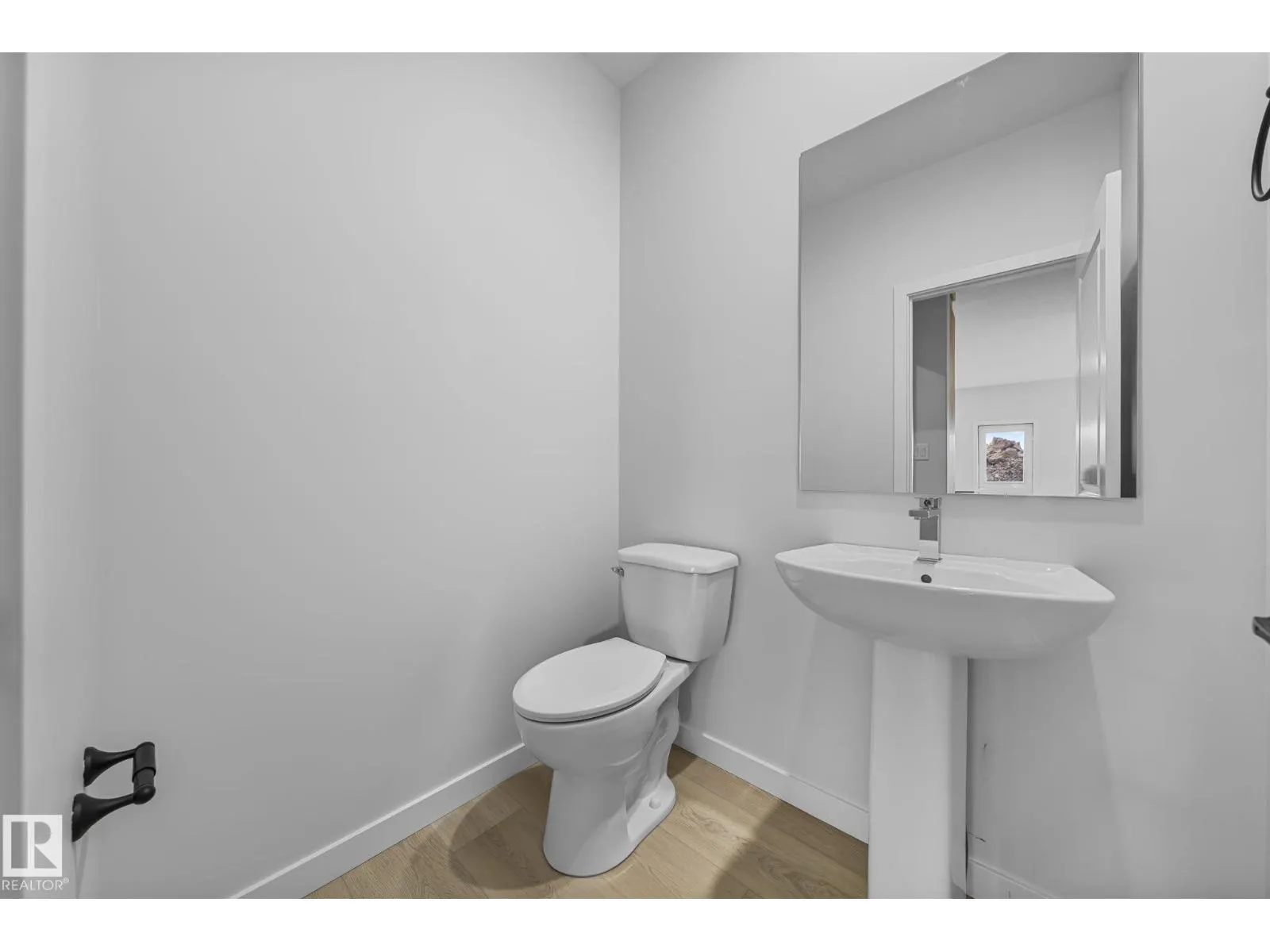 6385 KING WD SW