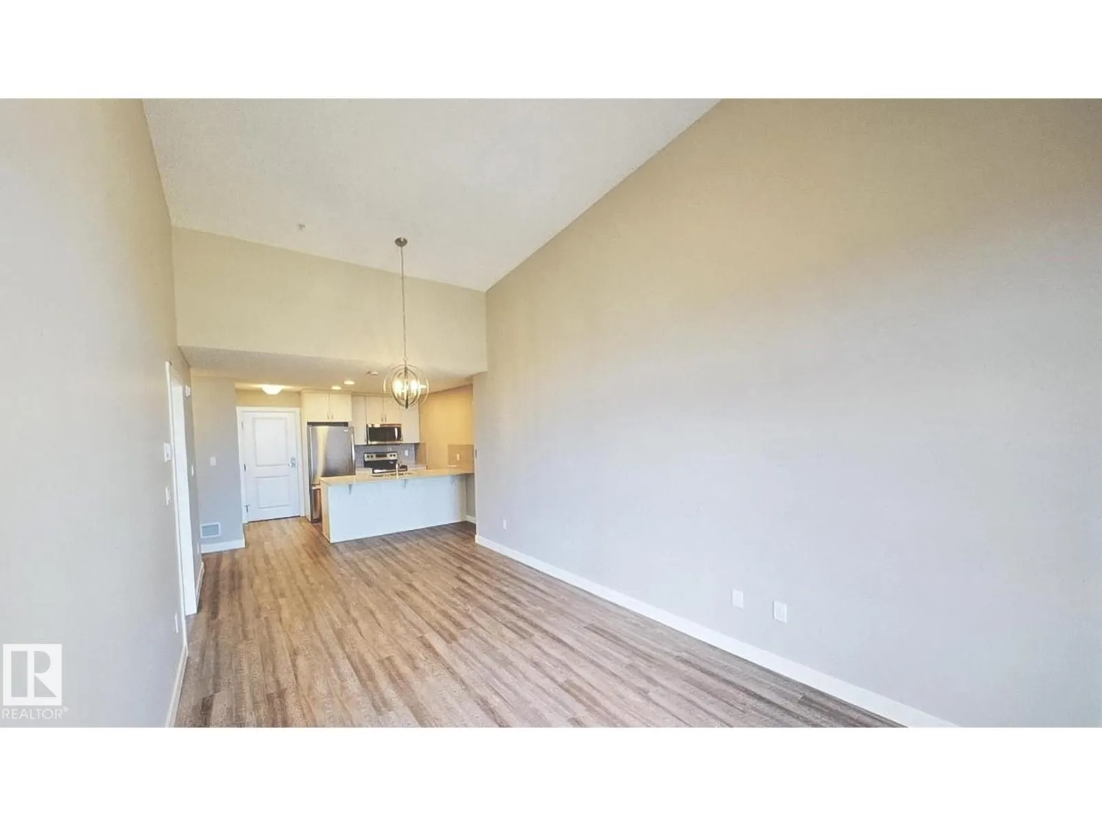 #409 1506 TAMARACK BV NW