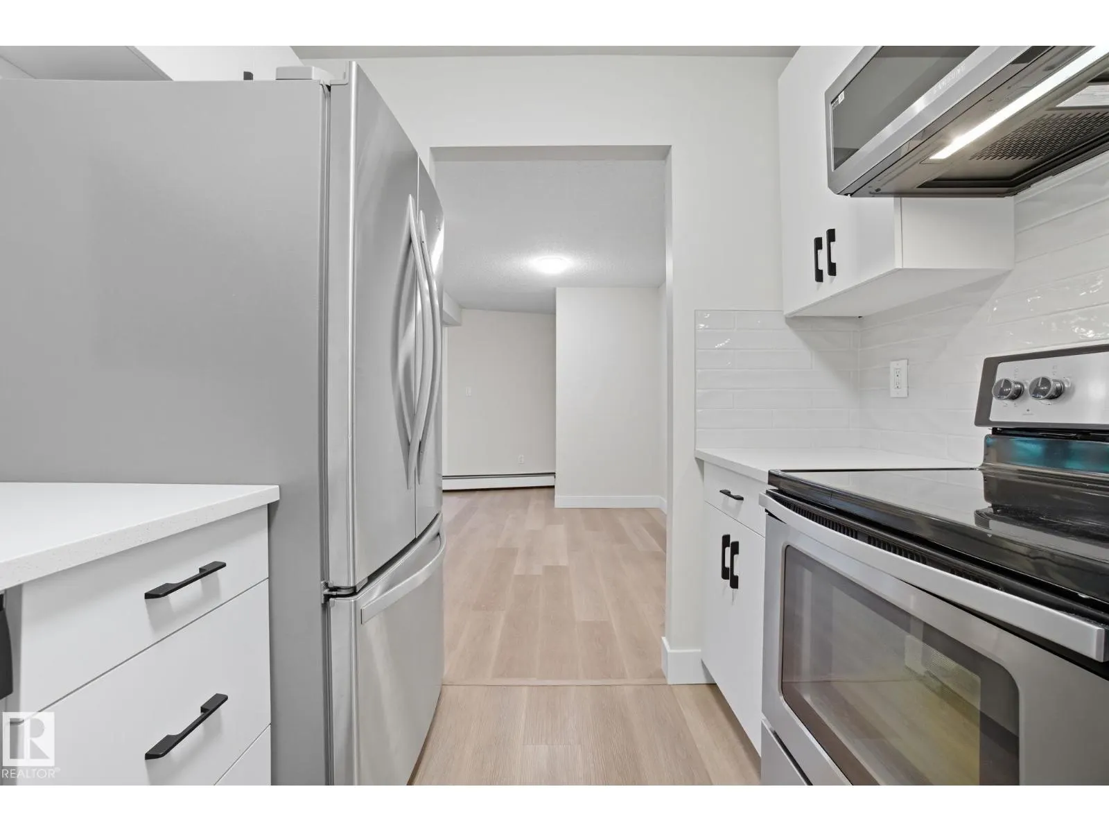 #6 10160 119 ST NW