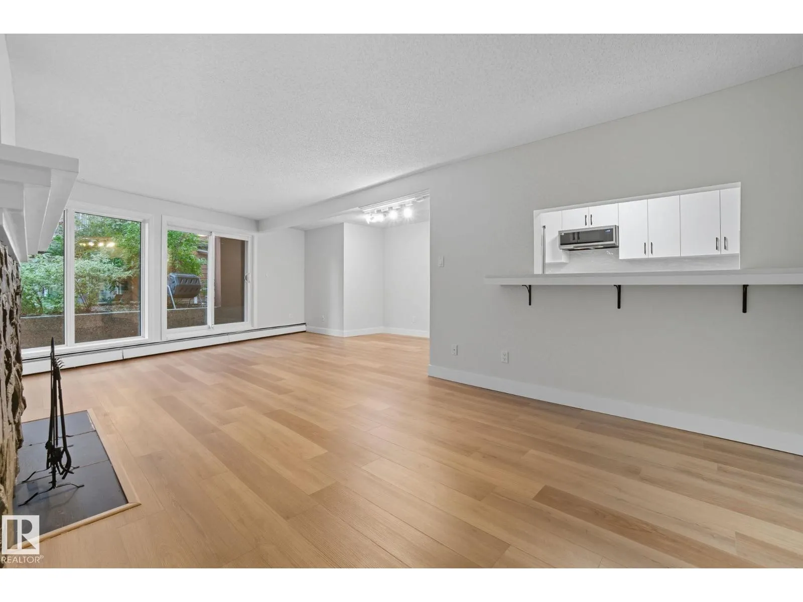 #6 10160 119 ST NW