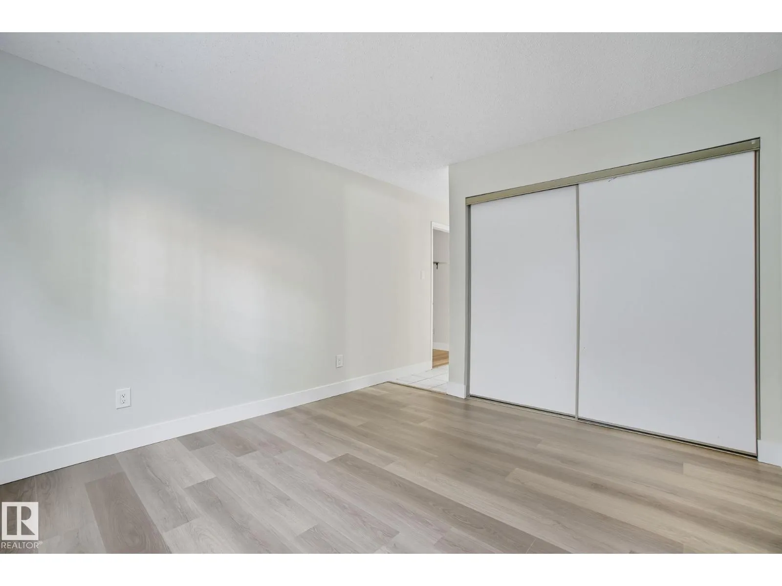 #6 10160 119 ST NW