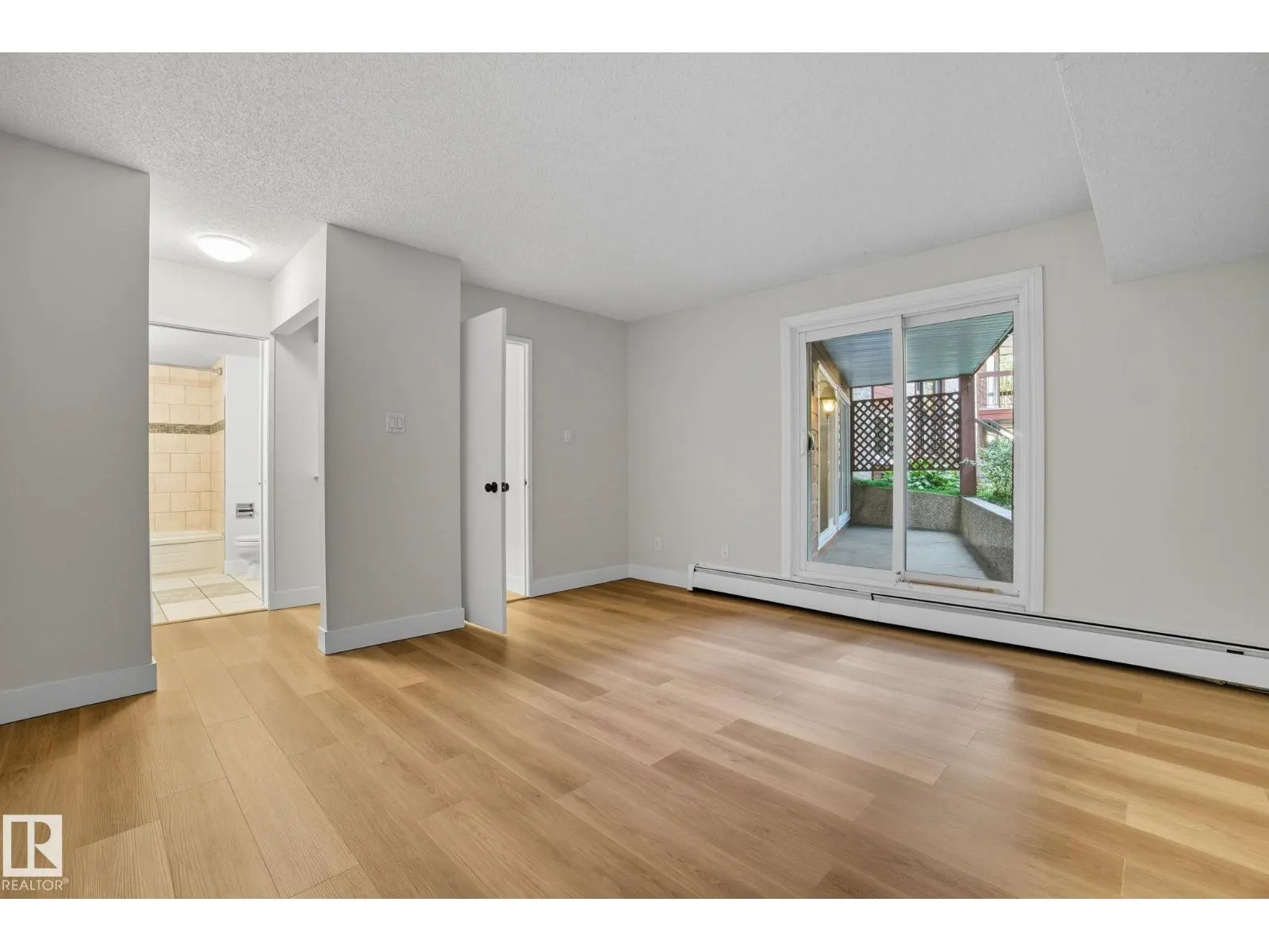 #6 10160 119 ST NW
