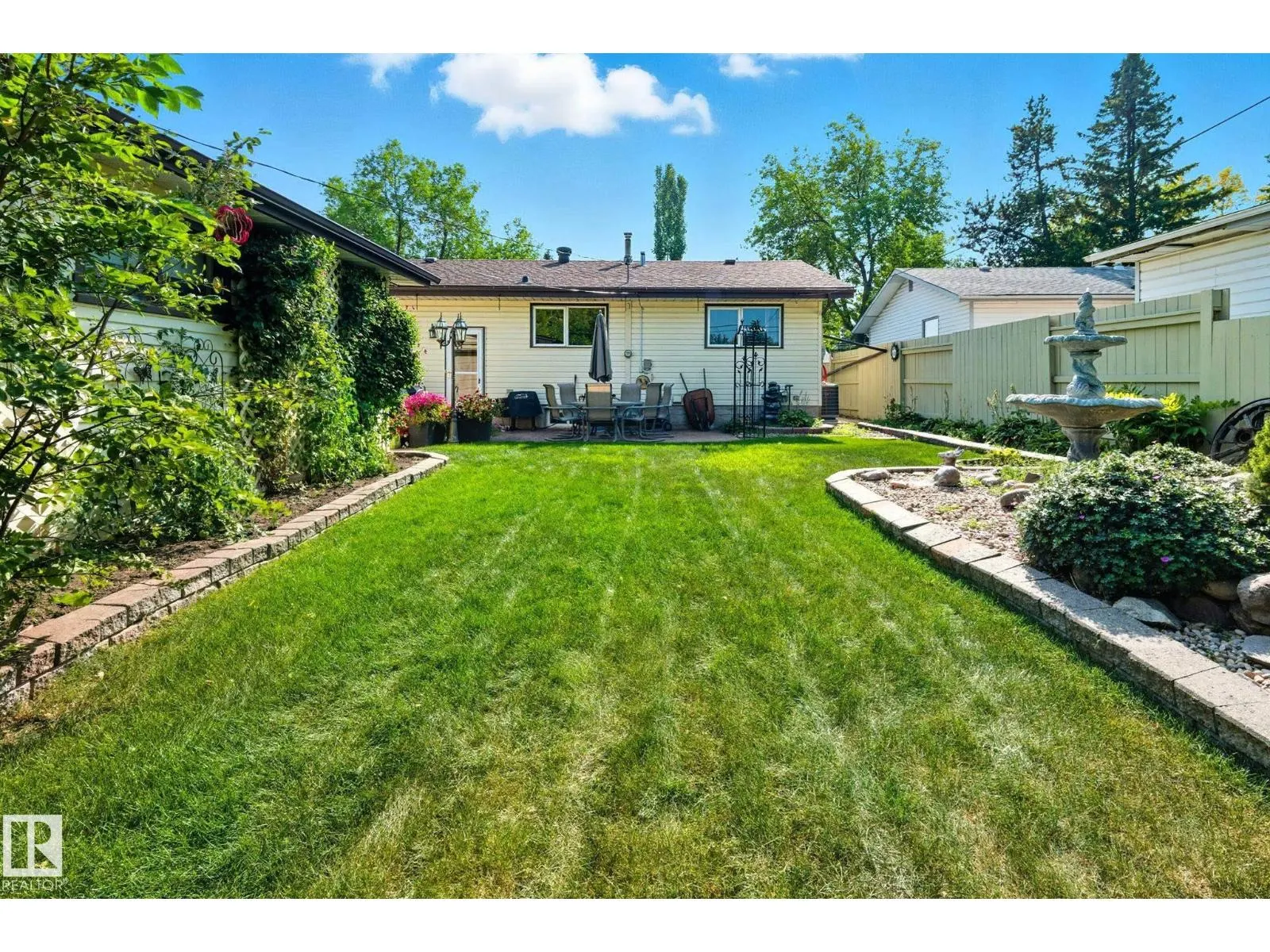 552 Sage Crescent