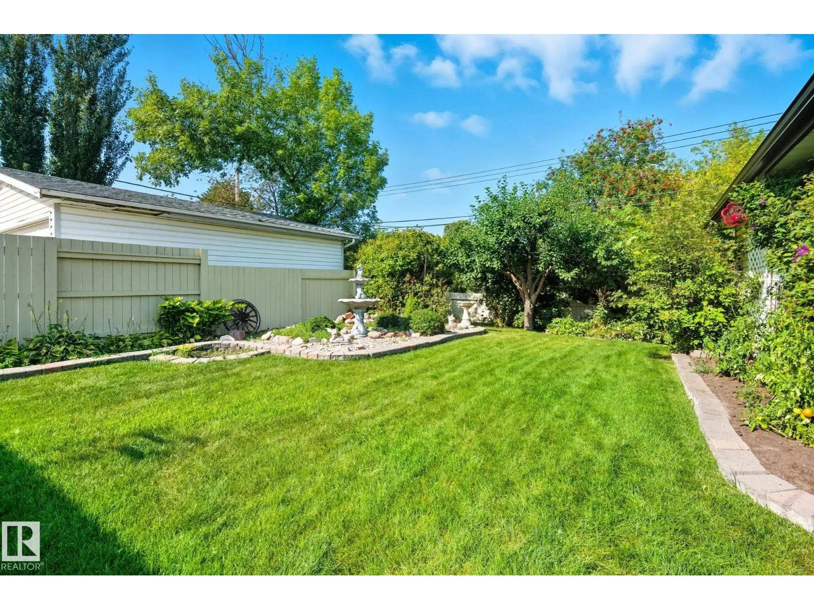 552 Sage Crescent