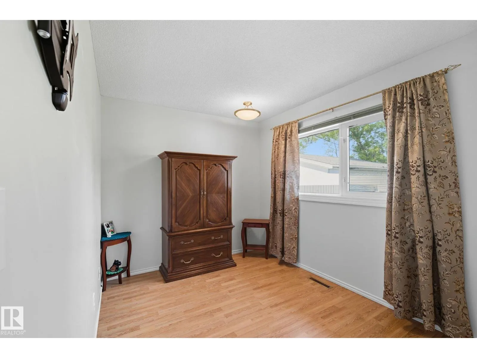 552 Sage Crescent