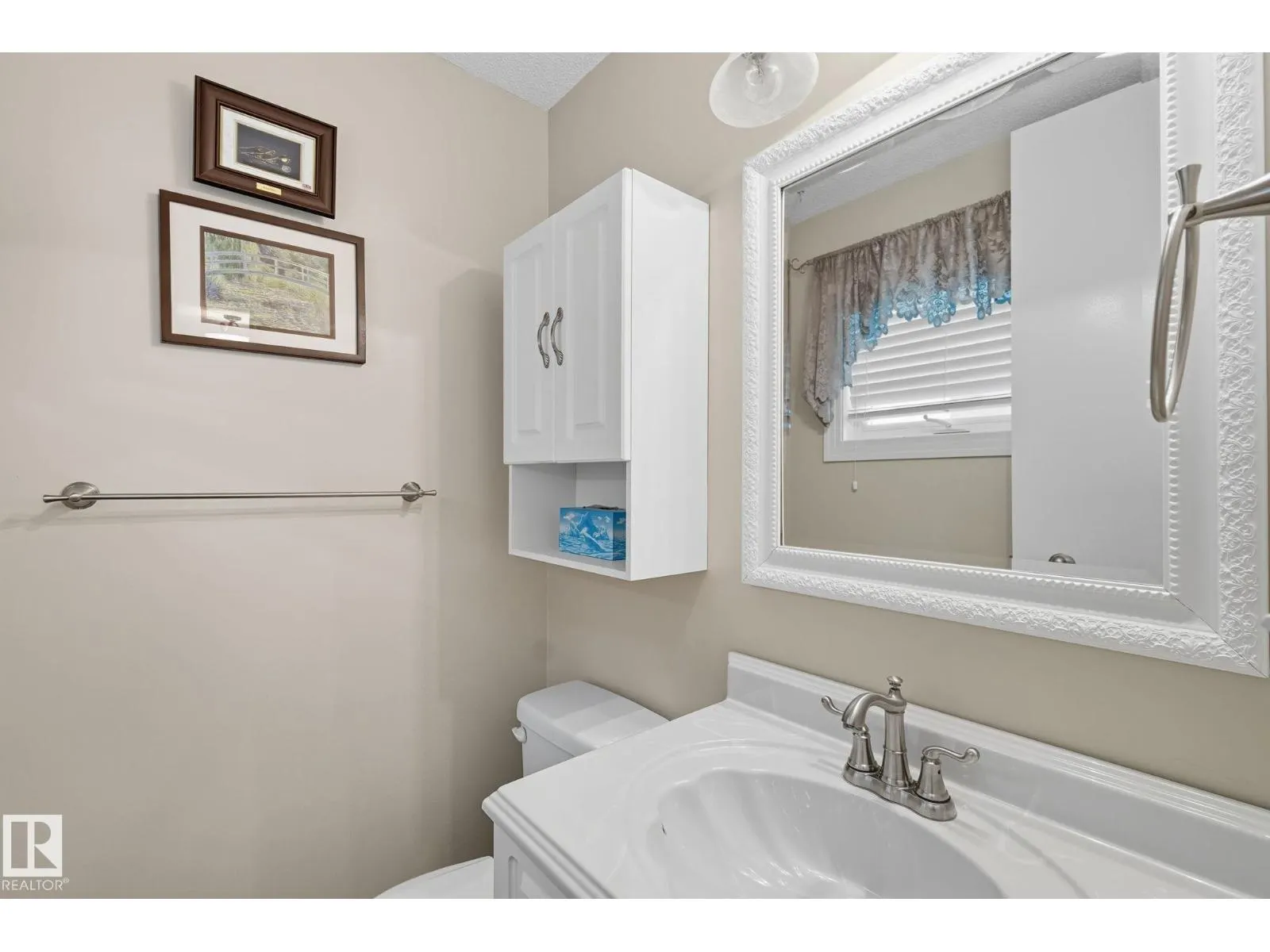 552 Sage Crescent