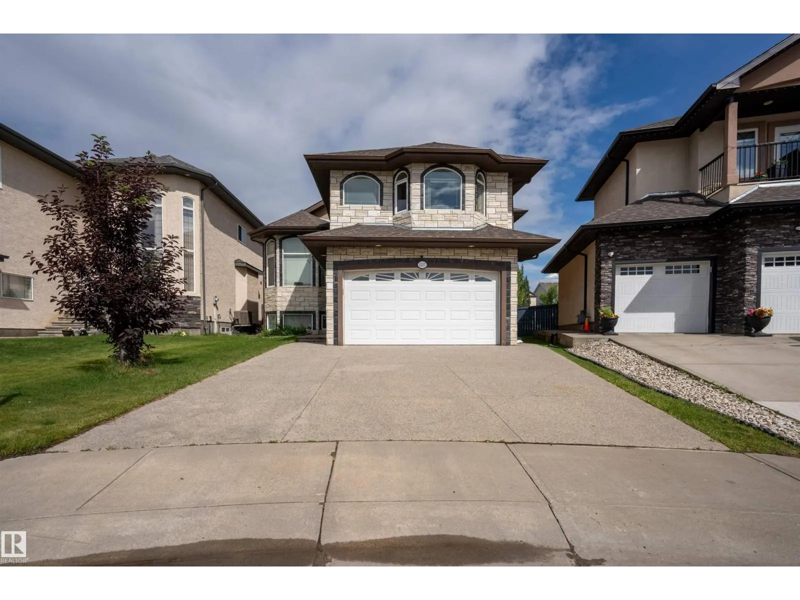 1527 67 ST SW