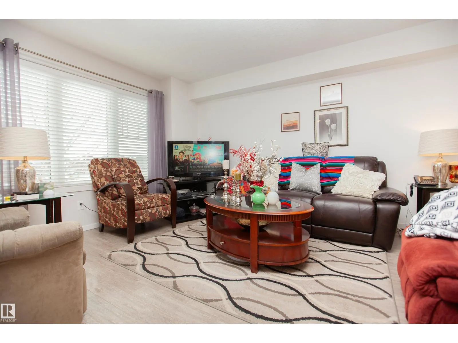 2902 MAPLE WY NW