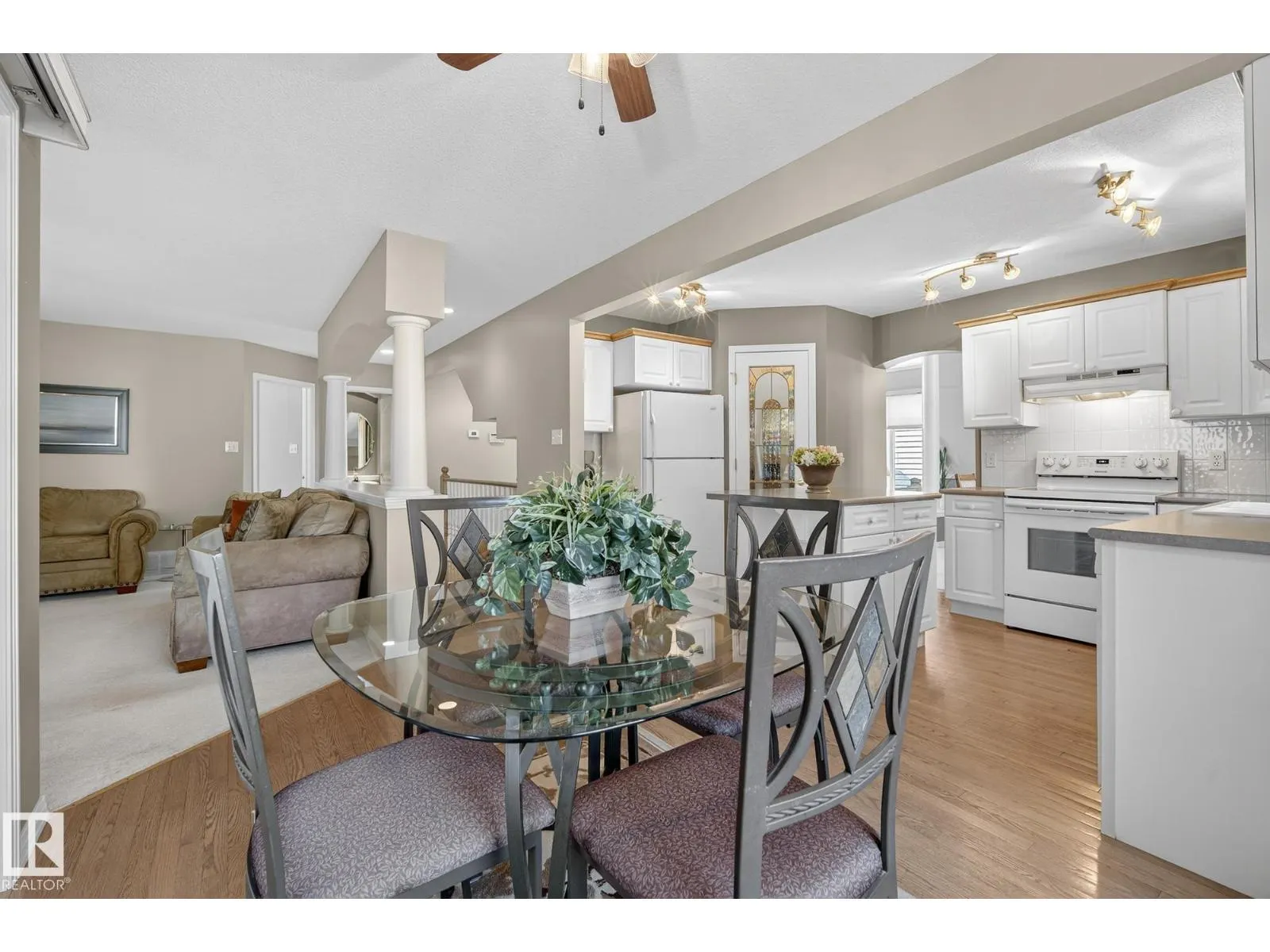 11570 13 AV NW