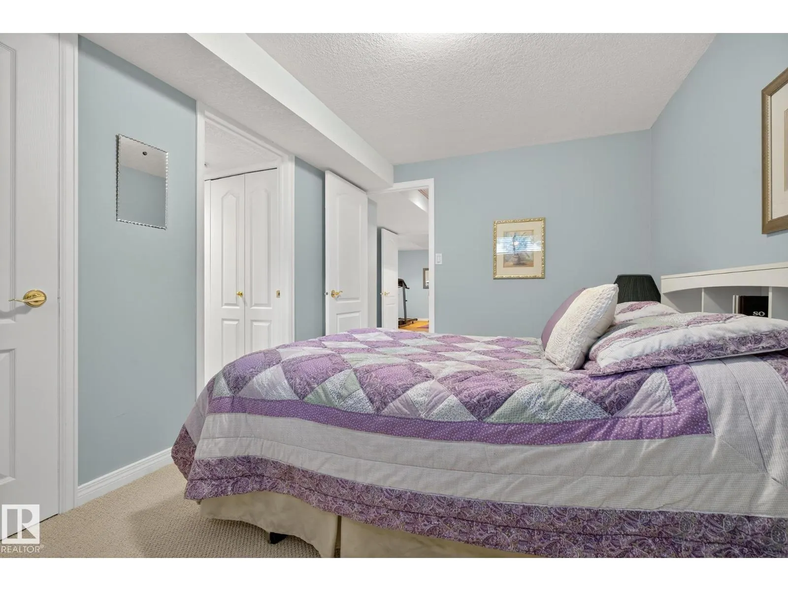 11570 13 AV NW