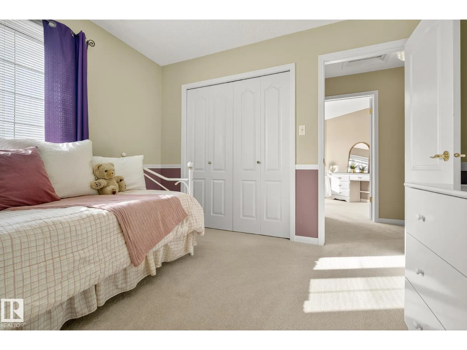 11570 13 AV NW