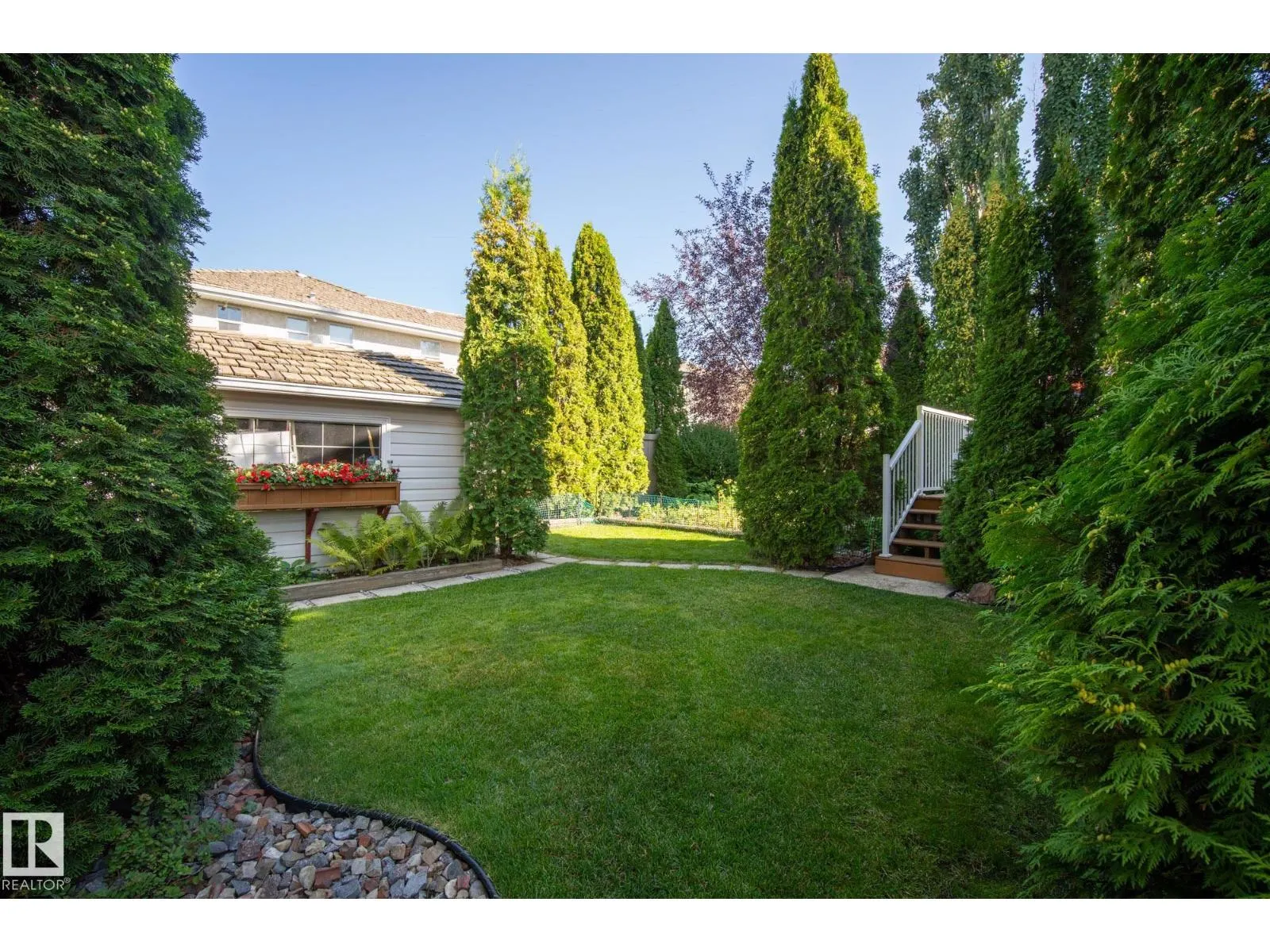 11570 13 AV NW