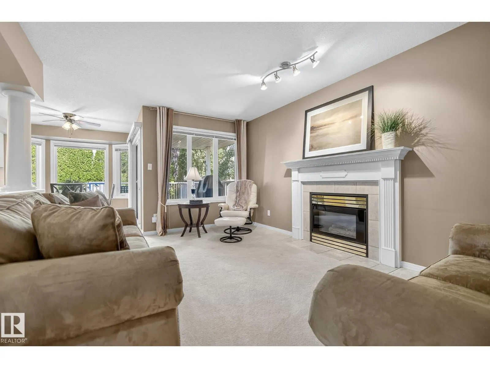 11570 13 AV NW