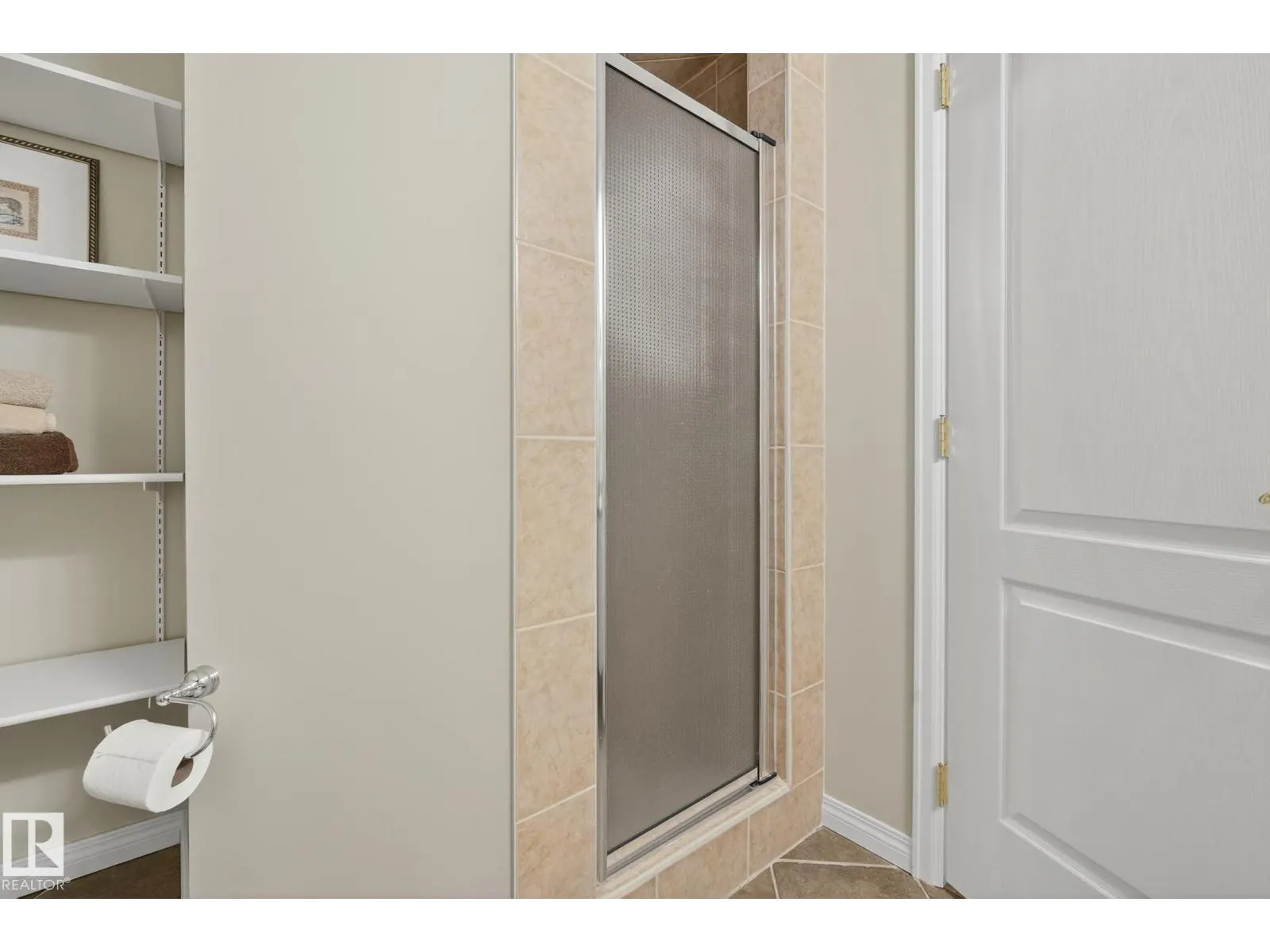 11570 13 AV NW