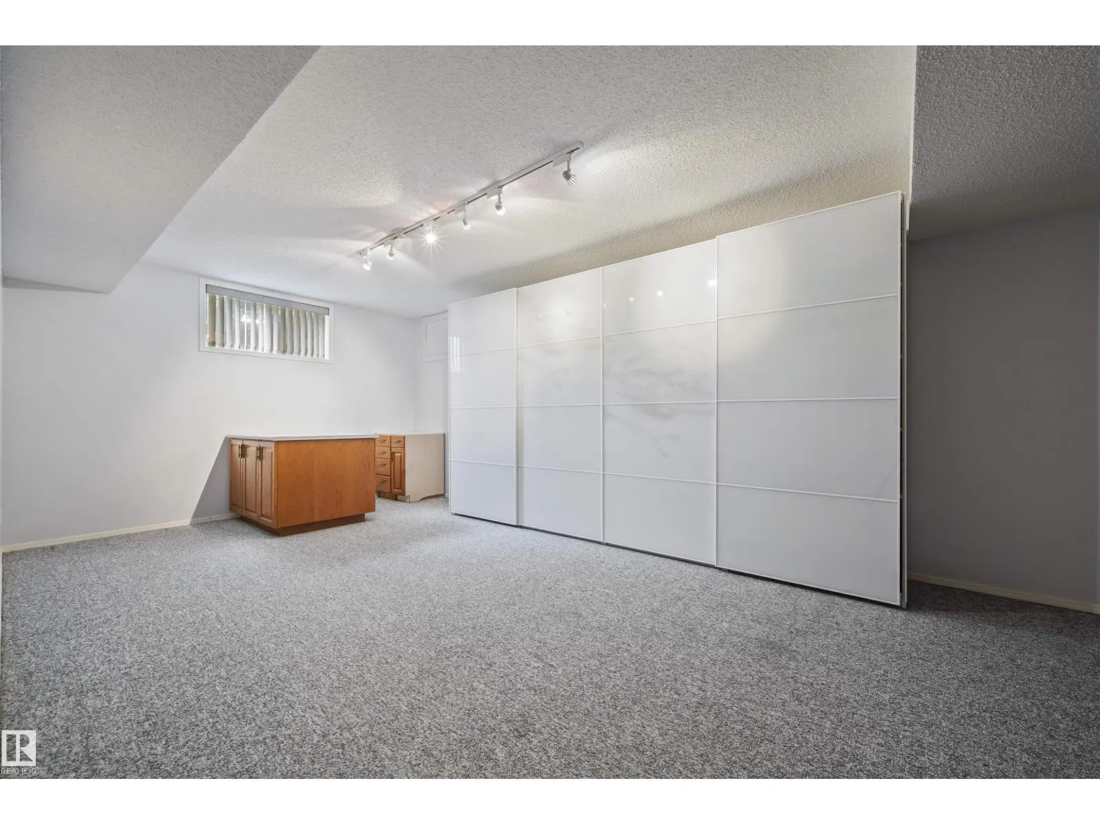 12431 29A AV NW