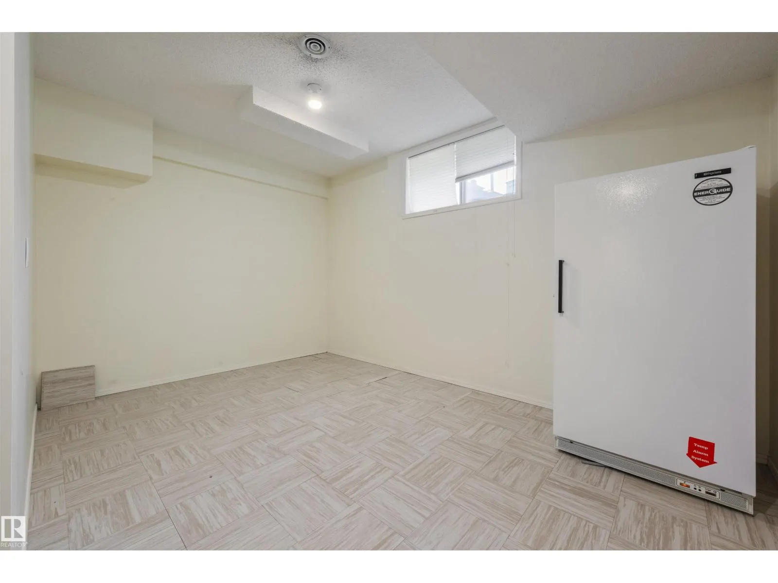 12431 29A AV NW