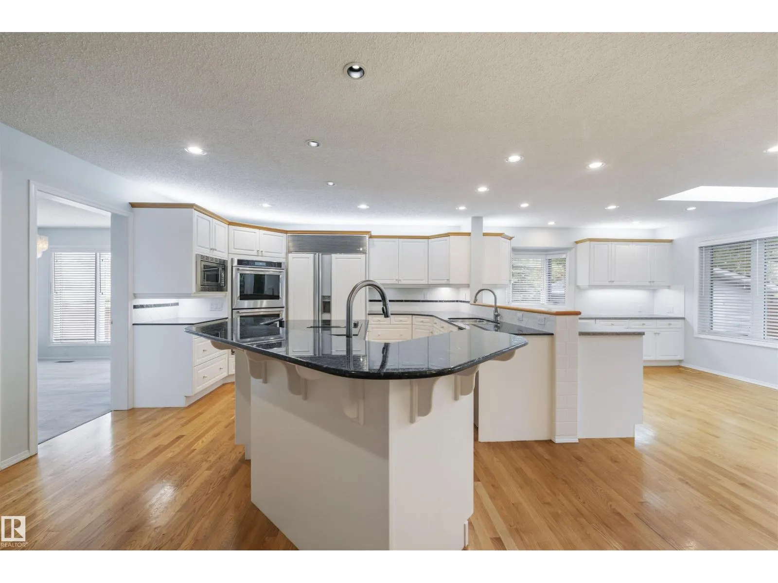 12431 29A AV NW