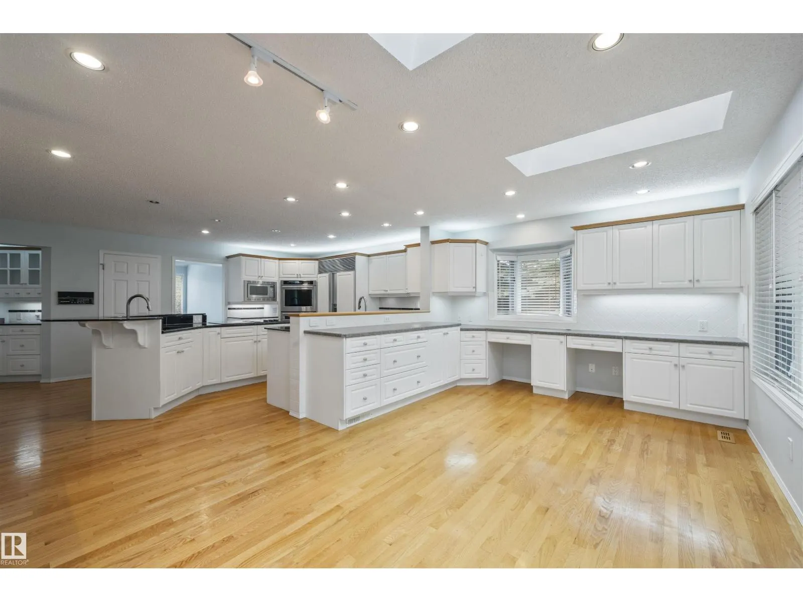 12431 29A AV NW