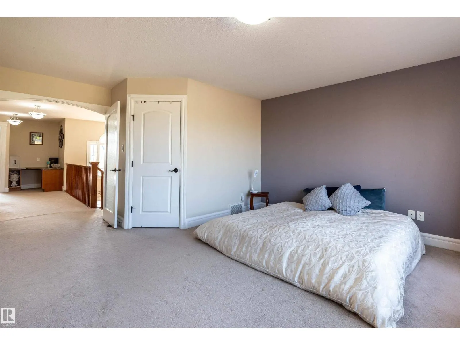 4224 157 AV NW