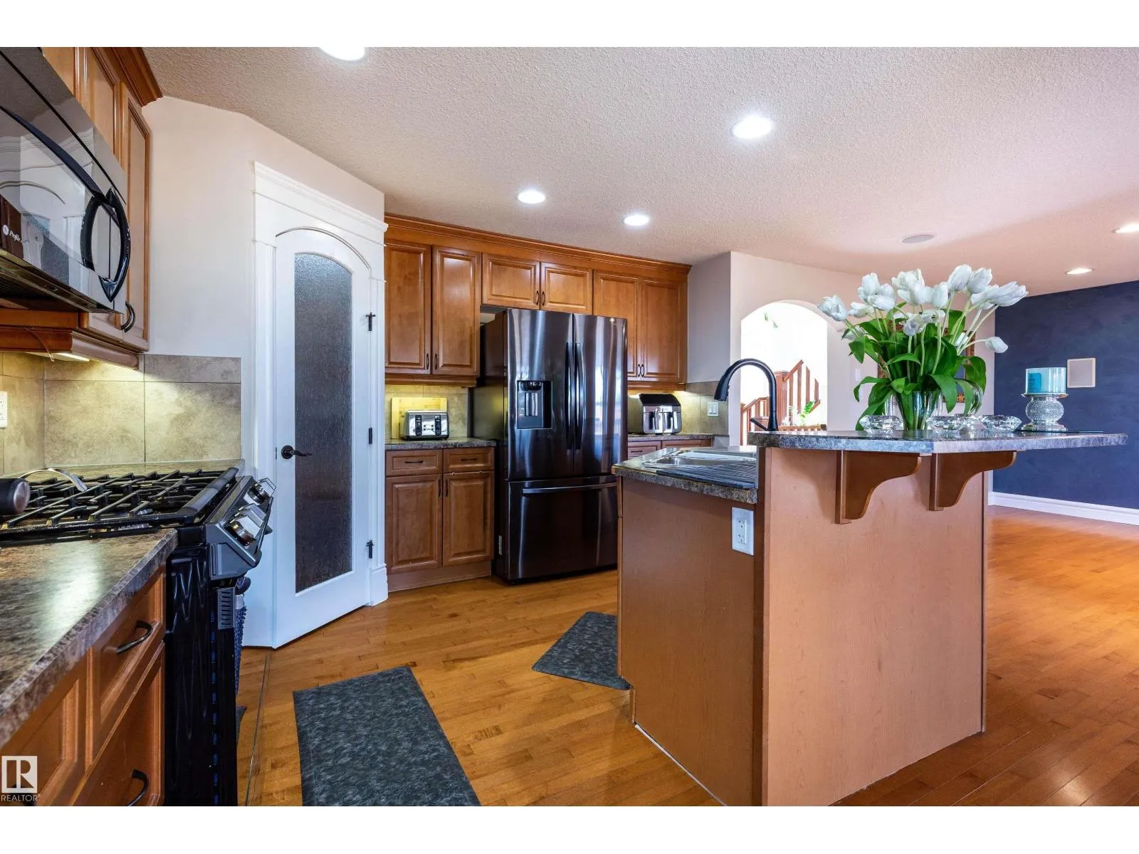 4224 157 AV NW