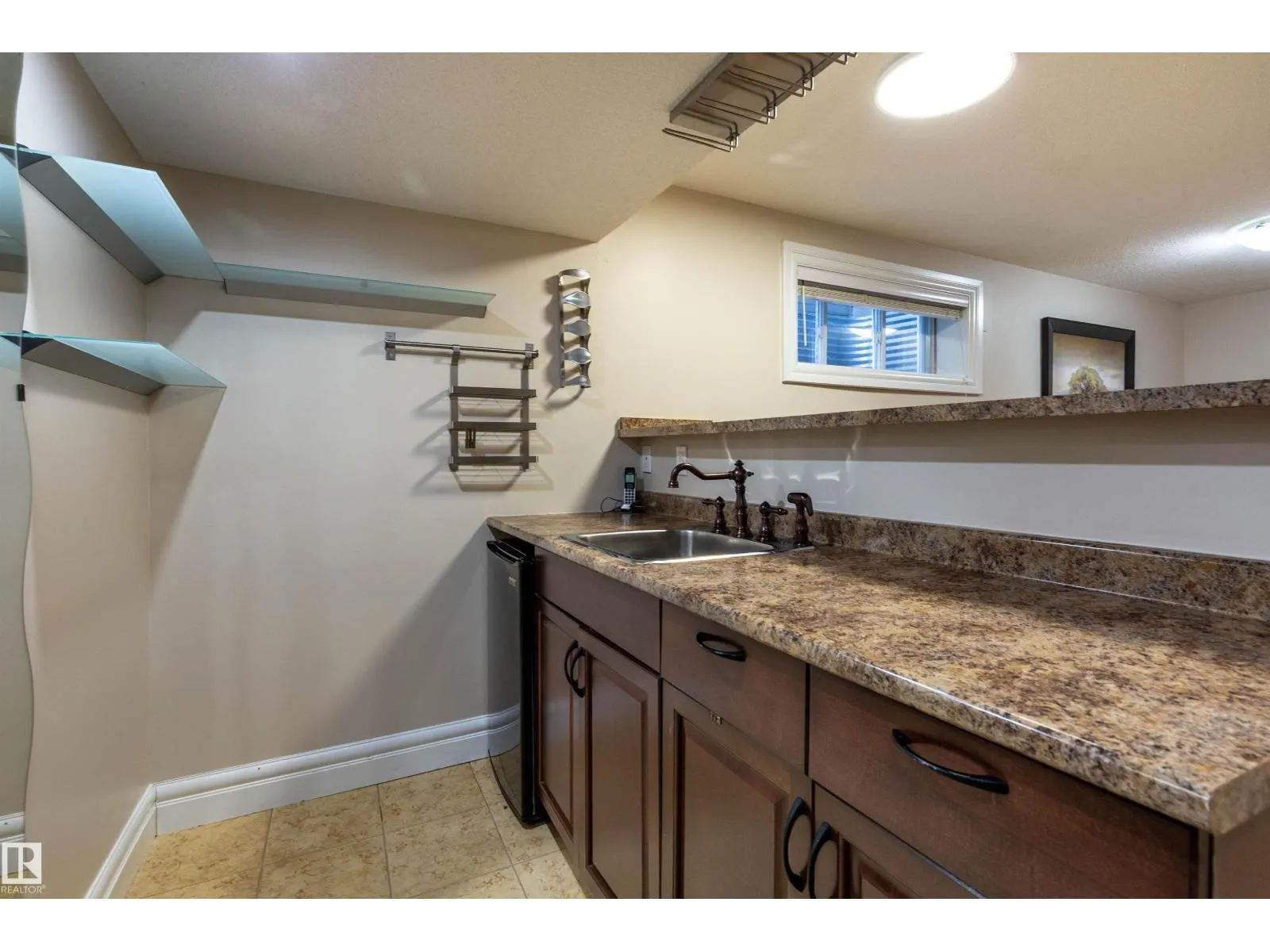 4224 157 AV NW