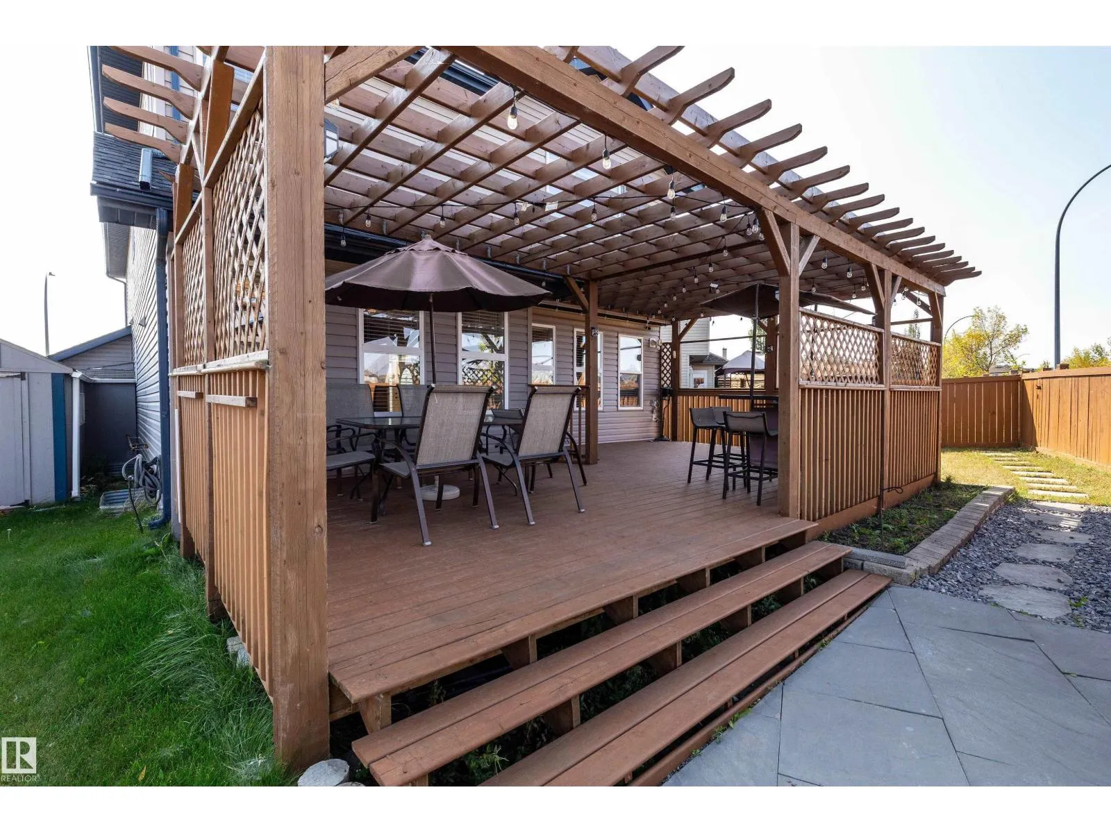 4224 157 AV NW