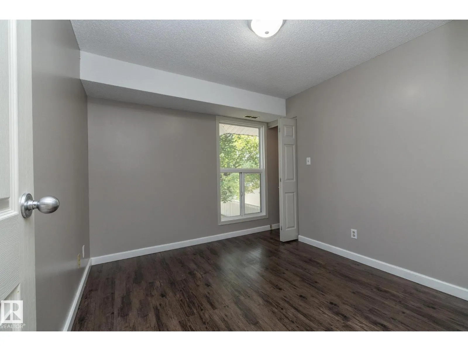 #23 14620 26 ST NW