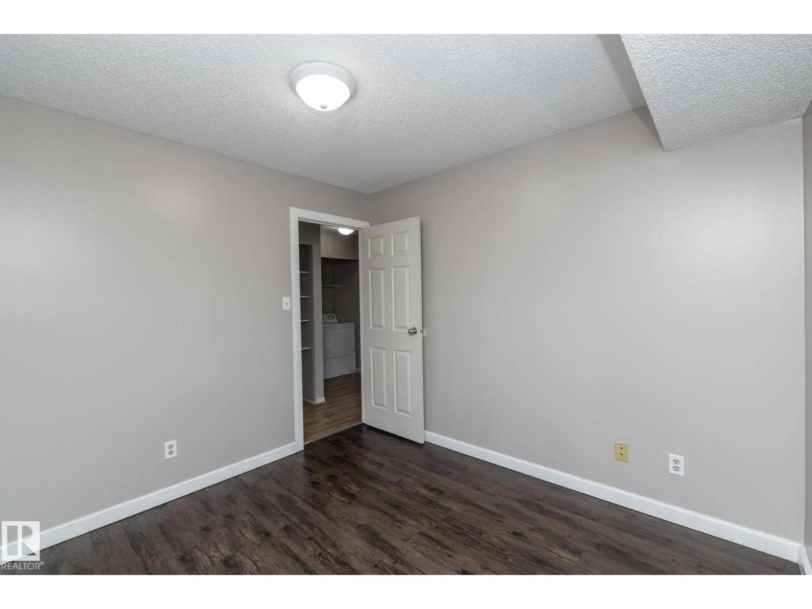 #23 14620 26 ST NW