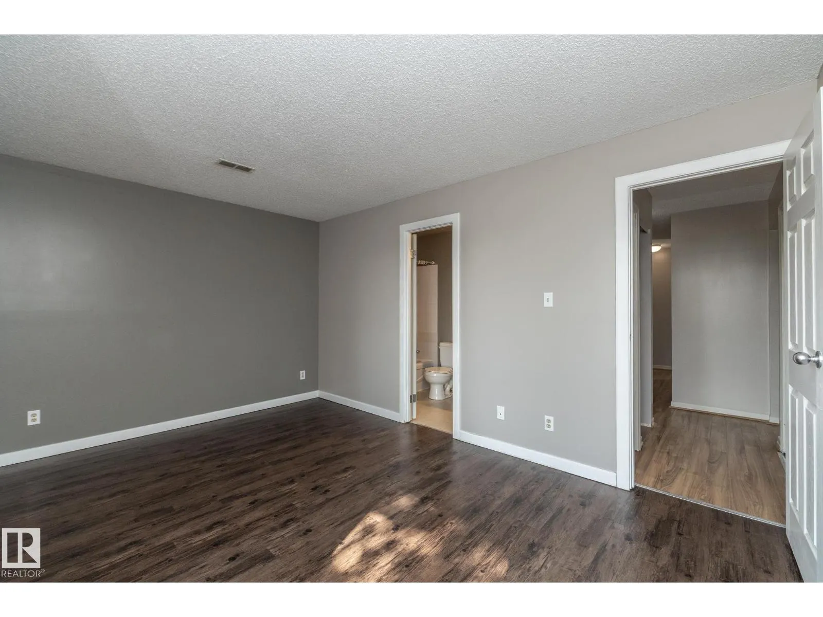 #23 14620 26 ST NW