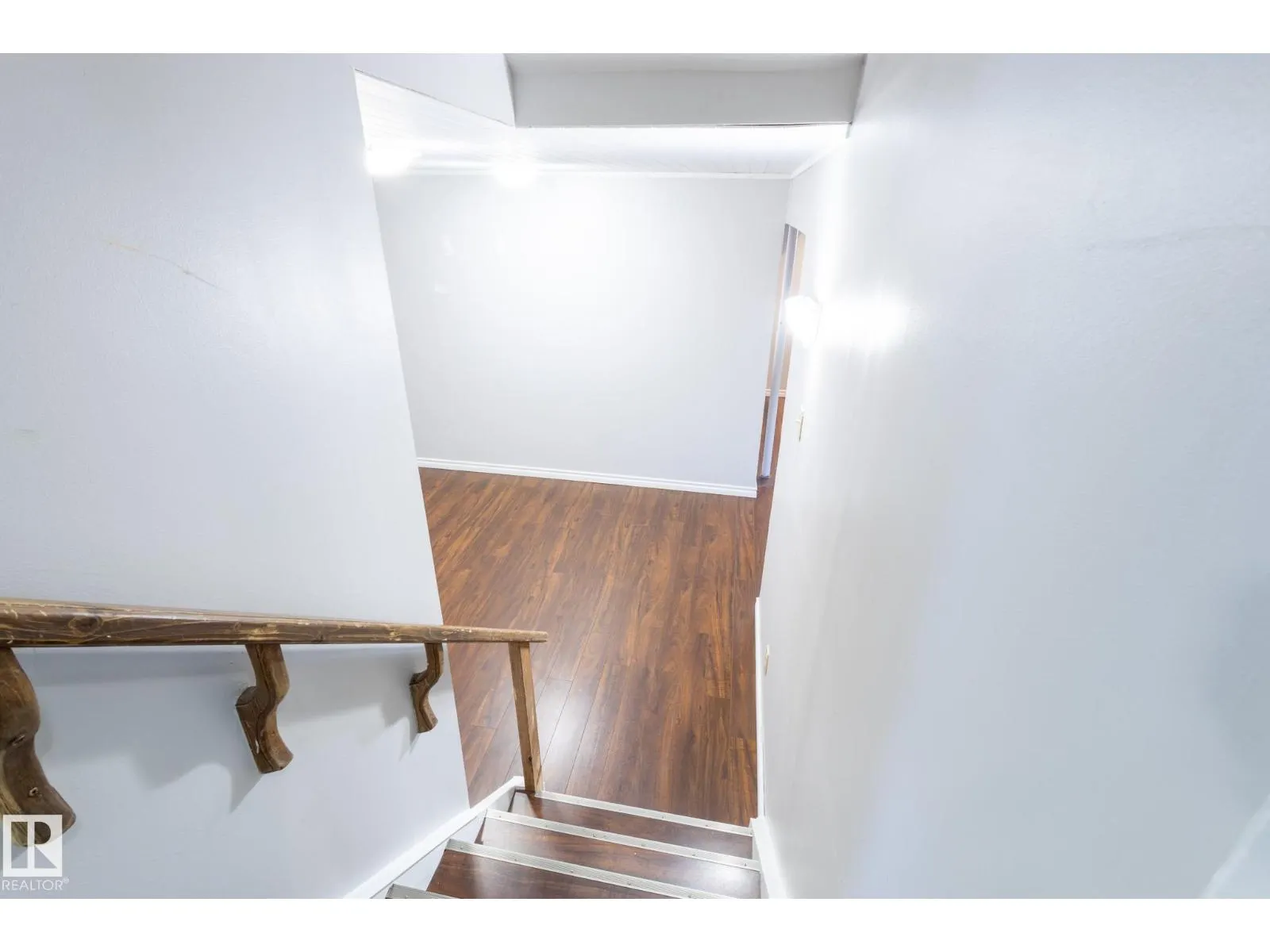 16 LAROSE DR