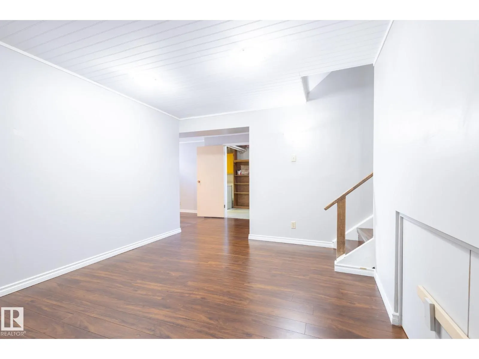 16 LAROSE DR