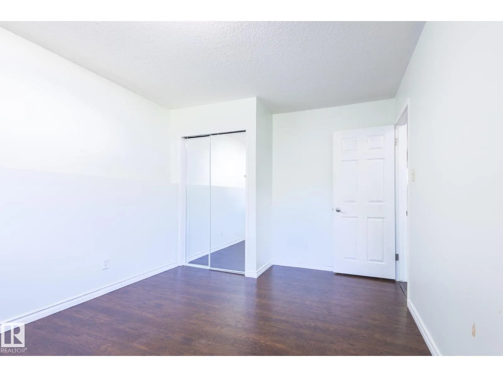 16 LAROSE DR