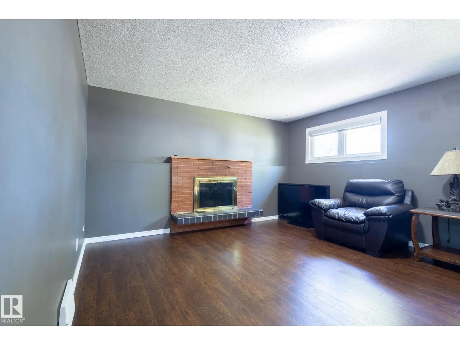 16 LAROSE DR