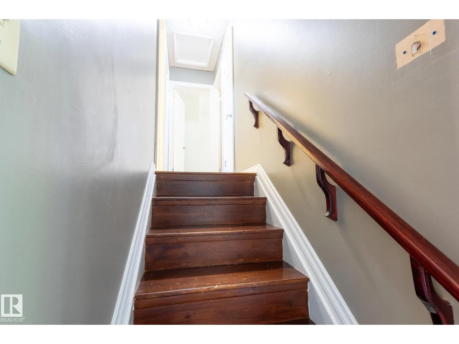 16 LAROSE DR