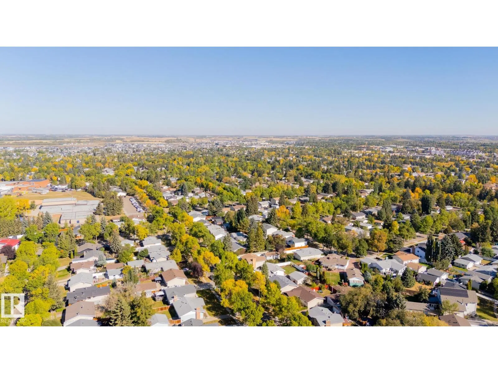 16 LAROSE DR