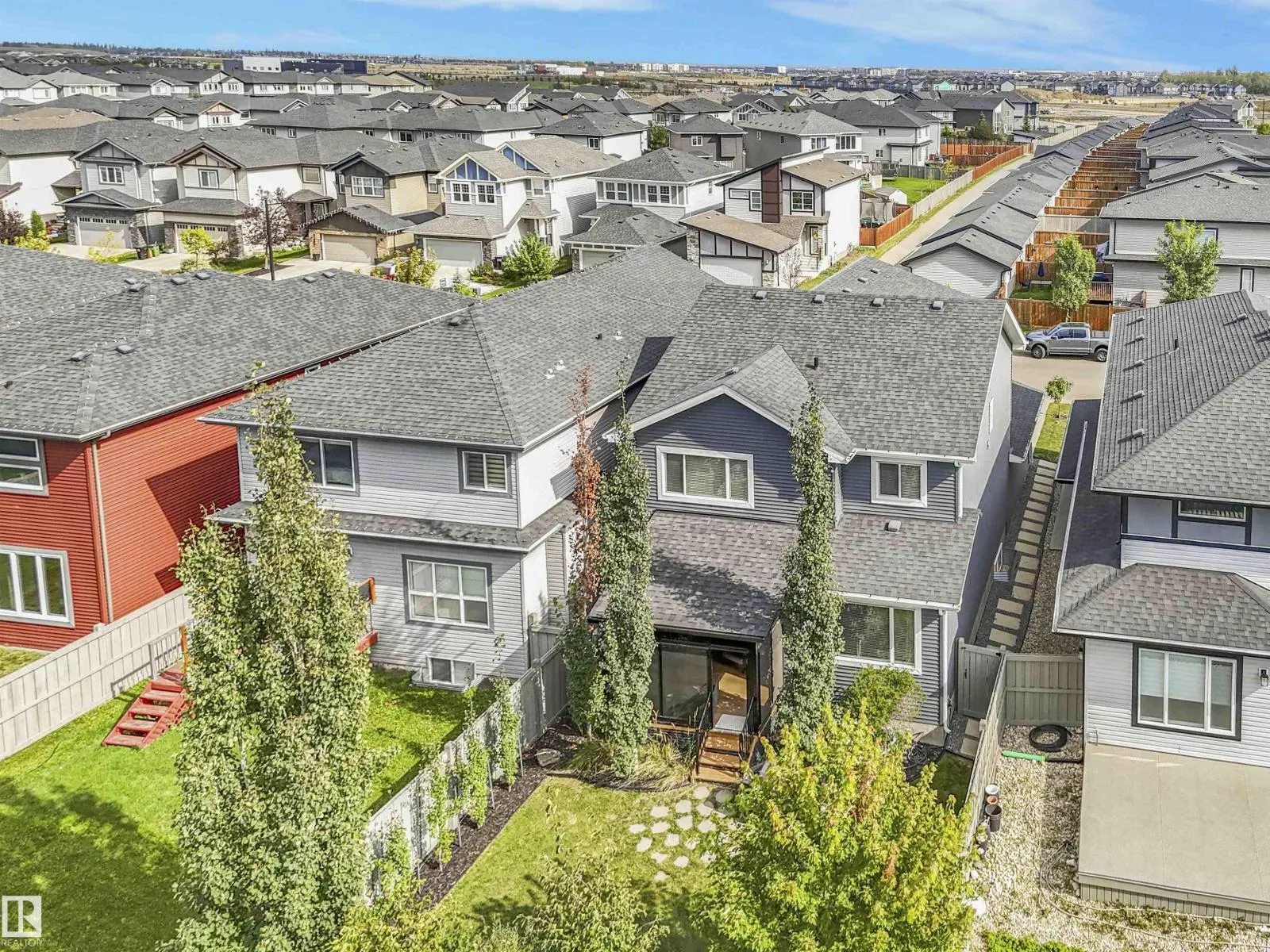 4162 CHARLES LI SW