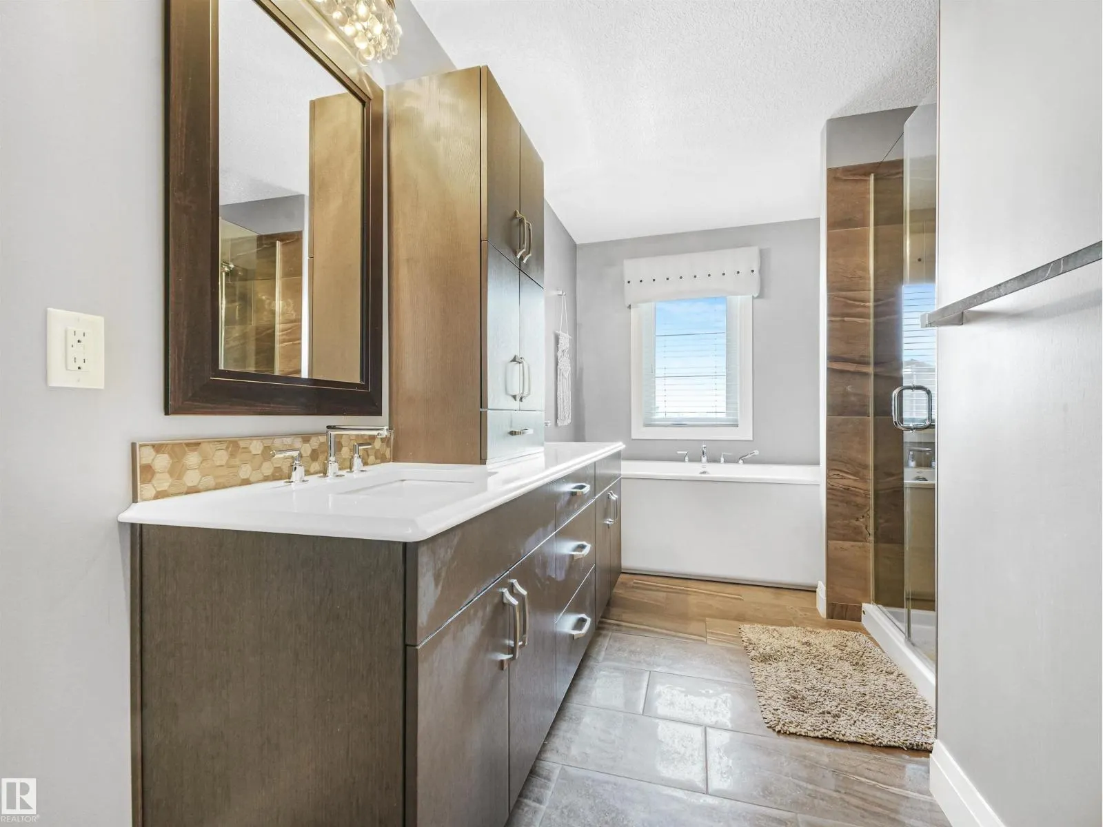 4162 CHARLES LI SW