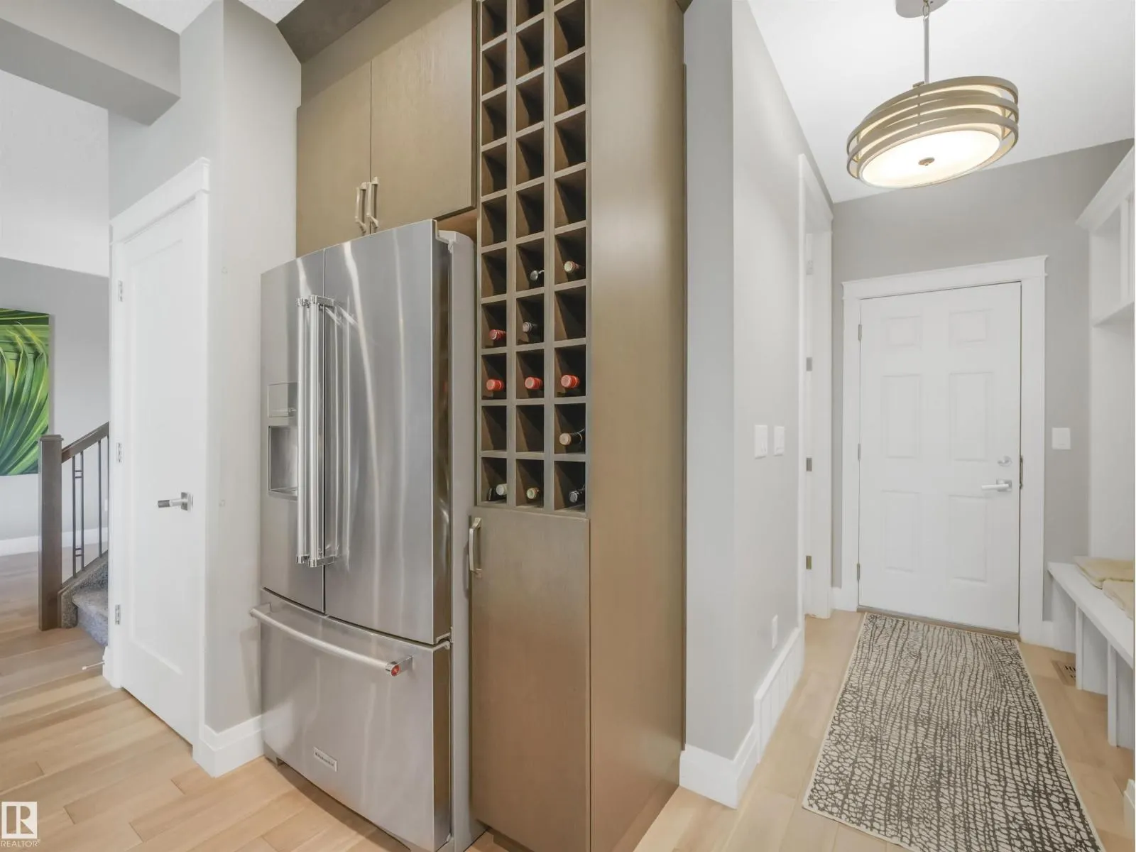 4162 CHARLES LI SW