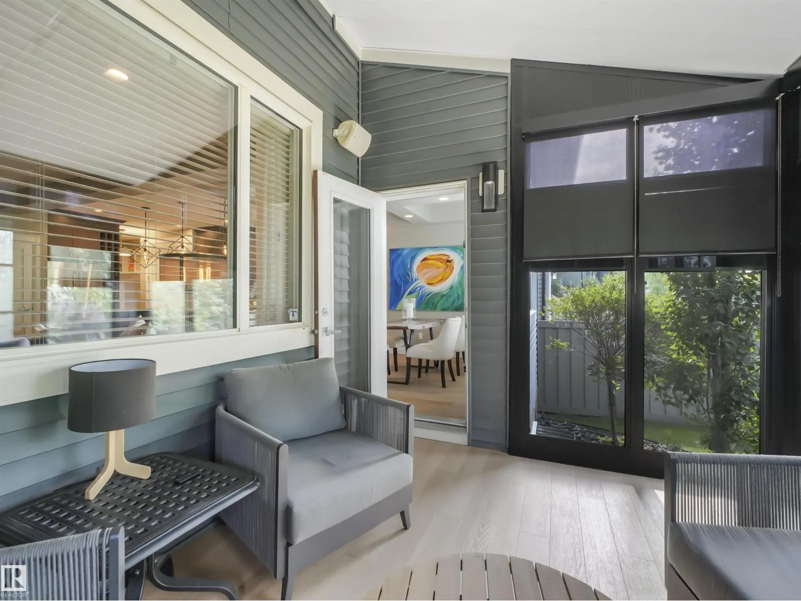 4162 CHARLES LI SW