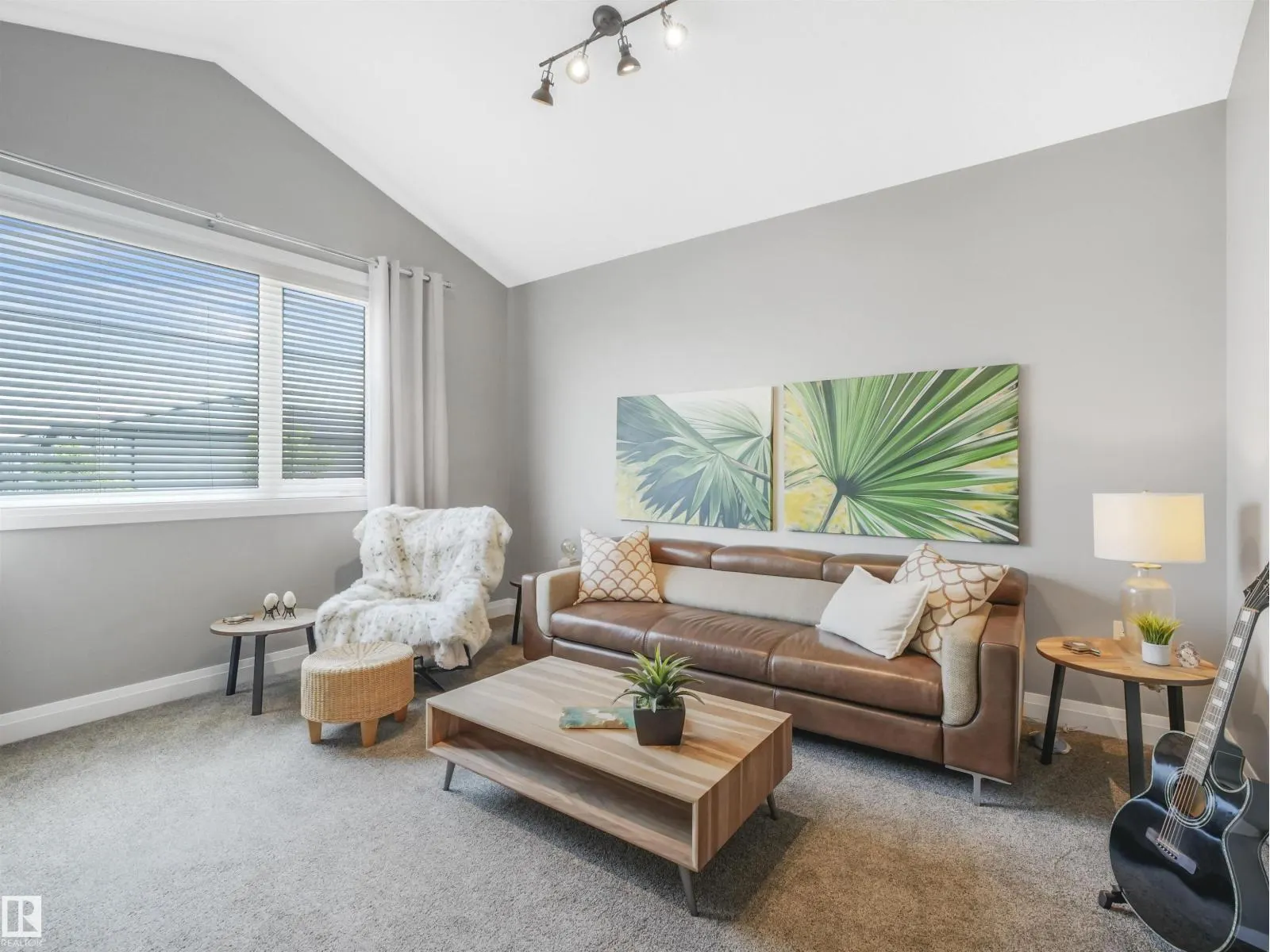 4162 CHARLES LI SW